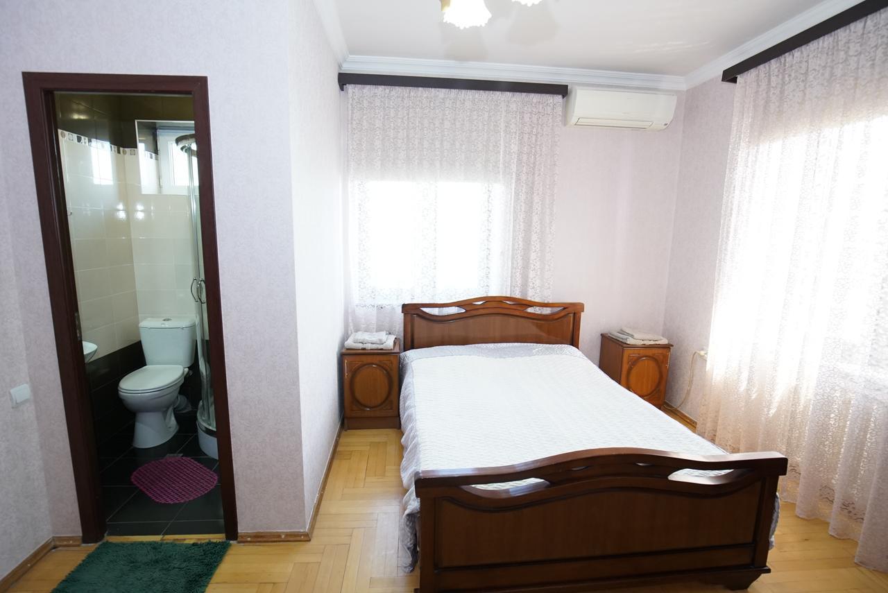 Nice House In The Heart Of The City Yerevan Luaran gambar