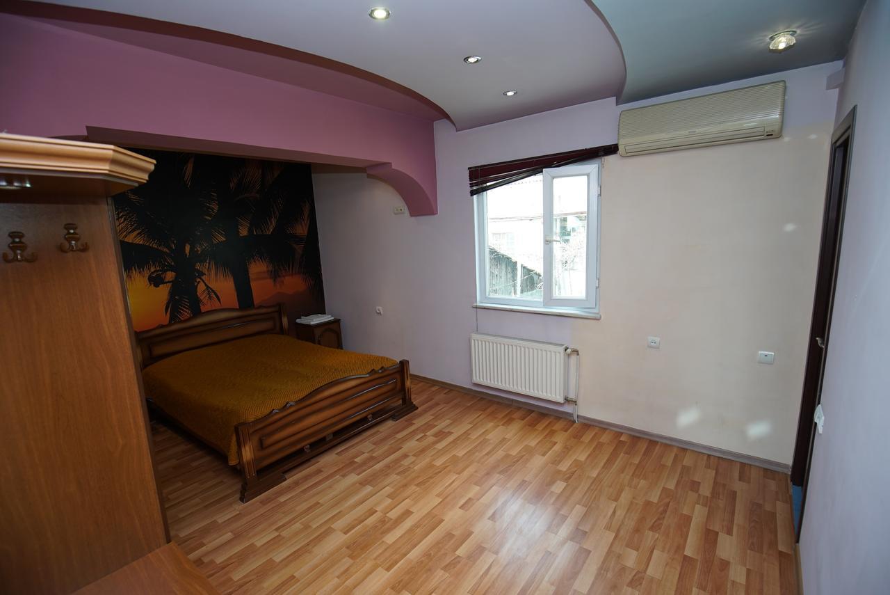 Nice House In The Heart Of The City Yerevan Luaran gambar