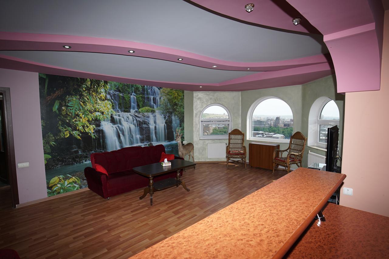 Nice House In The Heart Of The City Yerevan Luaran gambar